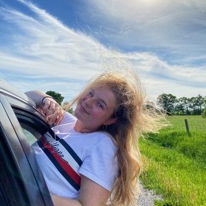 Meet your Posher, Molly